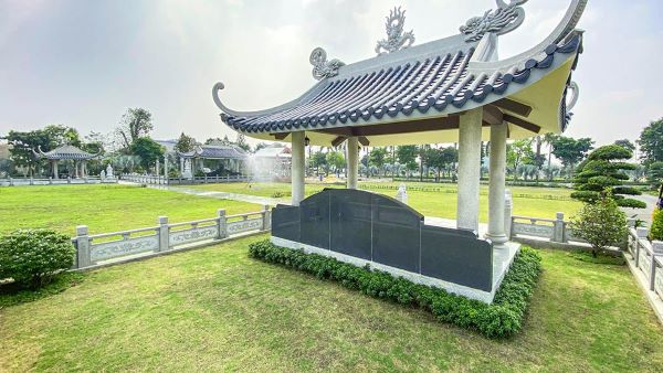 Hình ảnh ngôi mộ kết đại quan