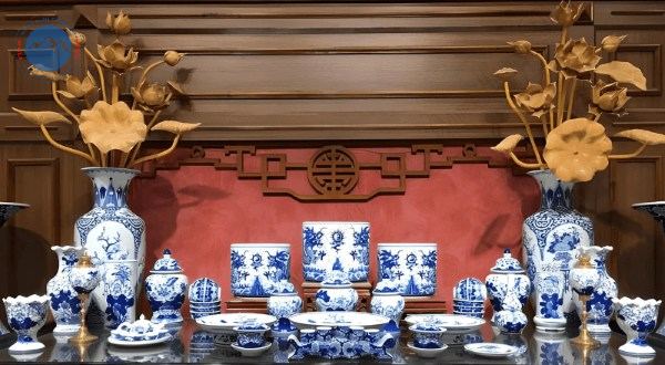 Khoảng cách đặt bát hương trên bàn thờ