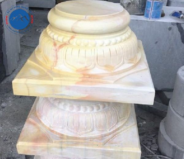 Không gian tinh tế nhờ chân cột đá hoa cương