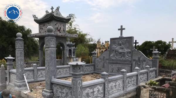 Khu lăng mộ gia tộc Công giáo