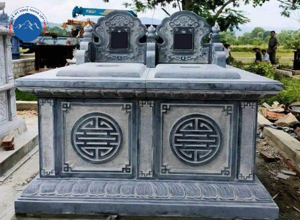 Khu mộ đá đôi mang phong cách truyền thống trang nghiêm cổ