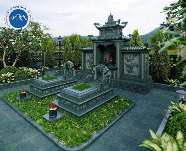 Khuôn viên lăng mộ gia đình đá xanh tại Tam Điệp