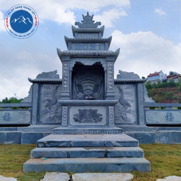 Kiến trúc lăng mộ đá uy nghiêm chạm khắc hoa văn tinh xảo