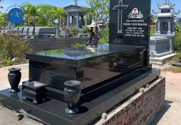 Kiểu mộ đá granite Hưng Yên đơn giản bền bỉ theo thời gian