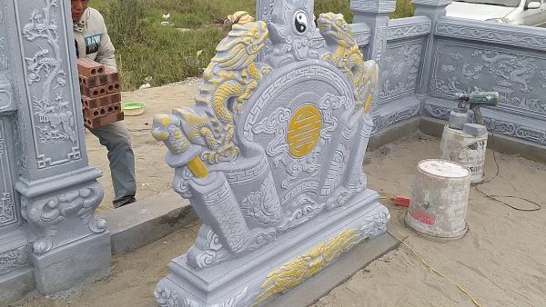 Lăng mộ bê tông giả đá kết hợp vòm đá uốn cong mềm mại