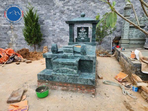 Lăng mộ được mài bóng các góc cạnh