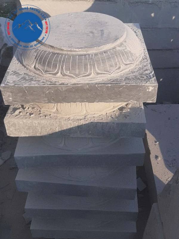 Lắp đặt cột đá vuông vững chãi cho biệt thự Sầm Sơn