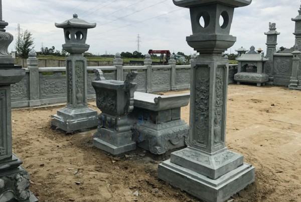 Lư hương vuông đá xanh sang trọng cho lăng mộ