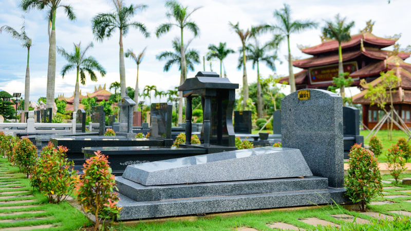 Hướng đặt mộ là một trong những điều kiêng kỵ cực kỳ quan trọng