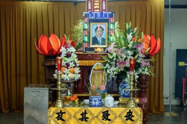 Lưu ý quan trọng khi thực hiện nghi lễ thắp hương cho người mới mất