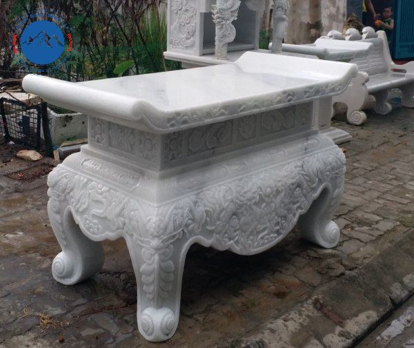 Mai đại diện mùa xuân, mang phú quý, may mắn, tinh khiết