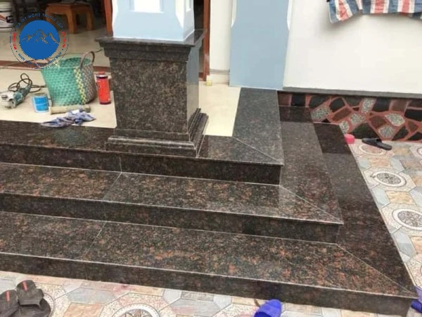 Mẫu bậc thềm đá hoa cương thi công hoàn thiện