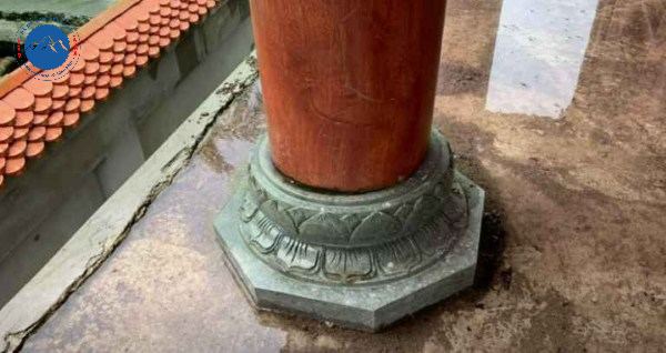 Mẫu chân cột tròn đa dạng màu sắc hoa văn đẹp