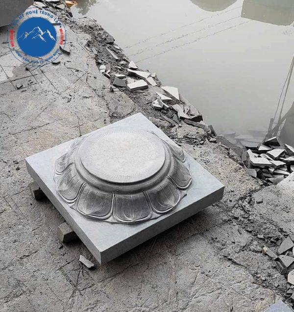 Mẫu chân tảng đá khối bền bỉ cho từ đường dòng tộc
