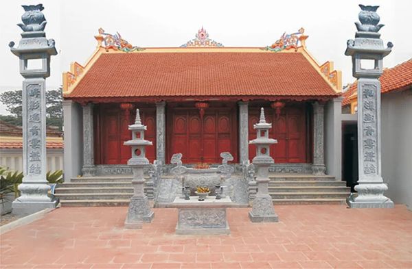 Mẫu cột đá lớn uy nghi thích hợp lăng mộ