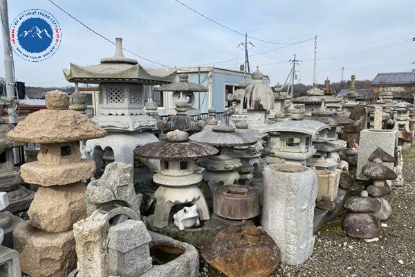 Mẫu đèn đá sân vườn đẹp tinh xảo sang trọng