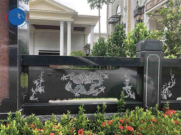 Mẫu lan can đá hoa cương đen kim sa bừng sáng không gian