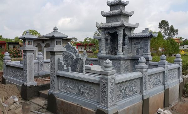 Mẫu lăng mộ đá bền đẹp thích hợp mọi nhu cầu