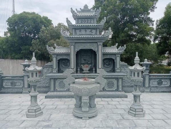 Mẫu lăng mộ đá xanh rêu mang nét đẹp tôn nghiêm