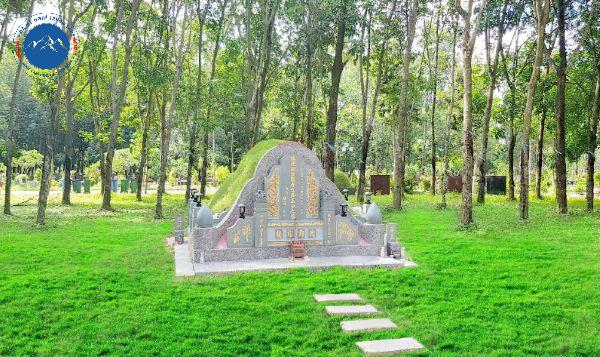 Mẫu lăng mộ tay ngai đá xanh rêu 3D tinh xảo