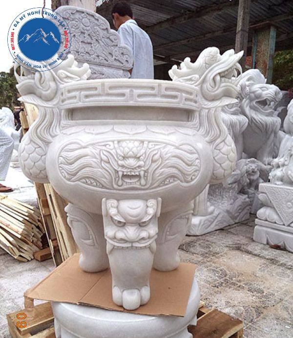 Mẫu lư hương đá trắng non nước cho chùa chiền