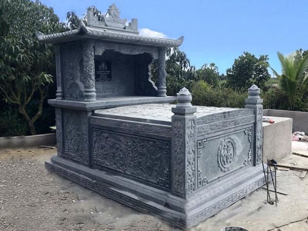 Mẫu mộ đá đôi phong cách cổ kính và uy nghiêm