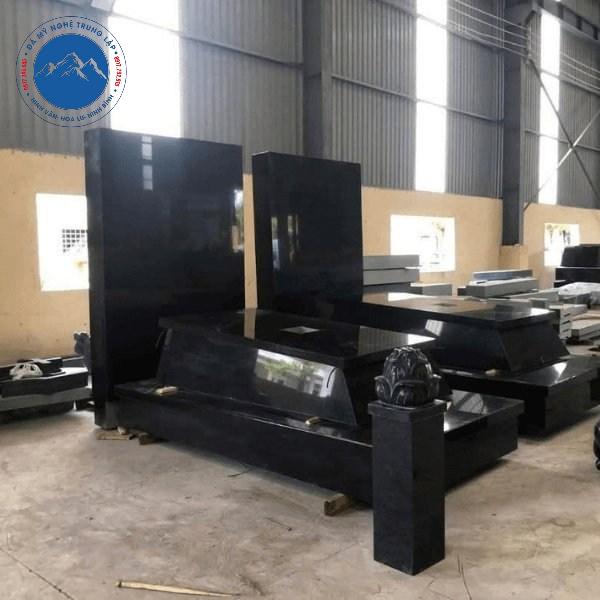 Mẫu mộ đá granite bề mặt bóng gương