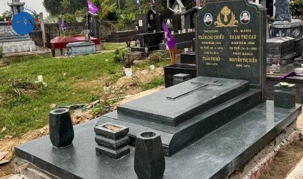 Mẫu mộ đá granite Ninh Bình đơn giản sang trọng