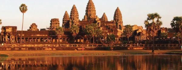 Mẫu mộ đá ong đen xám uy nghiêm, trang trọng