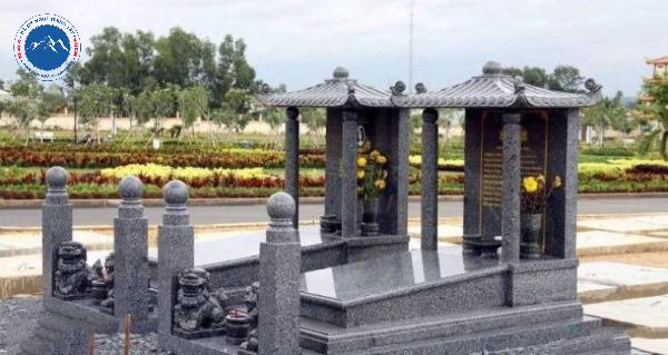 Mẫu mộ đôi ốp đá granite kết hợp bia đá tự nhiên