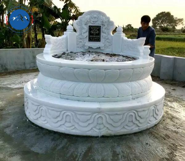 Mẫu mộ tròn đá tự nhiên chuẩn phong thủy âm trạch đẹp