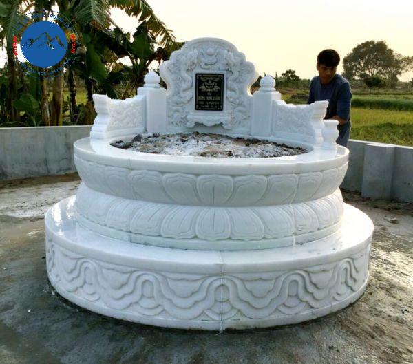 Mẫu mộ tròn đá tự nhiên chuẩn phong thủy âm trạch đẹp