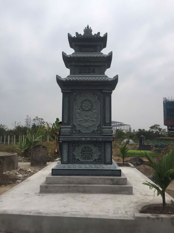Mộ ba mái đá thiết kế tinh xảo sang trọng bền vững vượt thời gian
