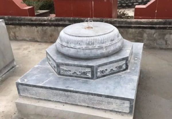 Mộ bát giác hoàn hảo với chất liệu đá tự nhiên