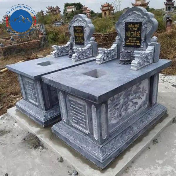 Mộ đá đôi không mái dành cho gia đình