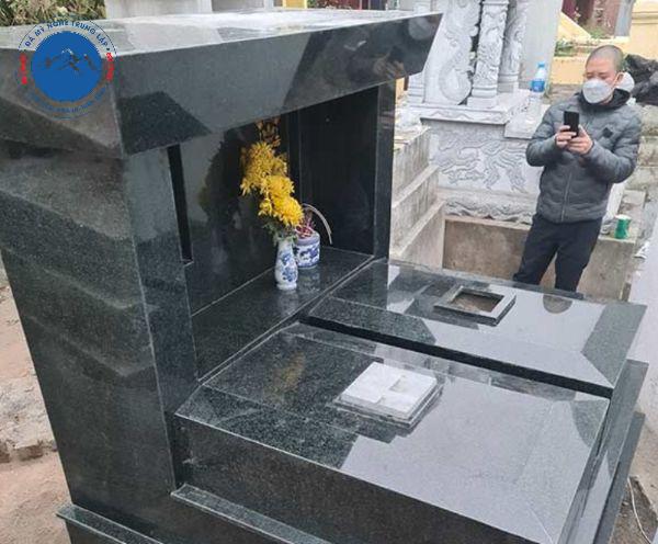 Mộ đá granite sáng bóng chống thấm nước tuyệt đối