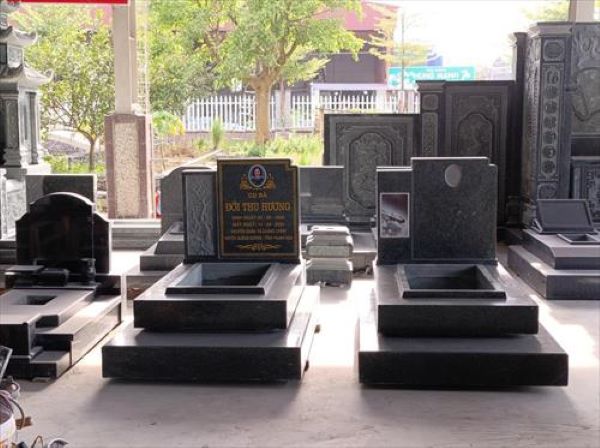 Mộ đá hoa cương thiết kế theo phong cách hiện đại