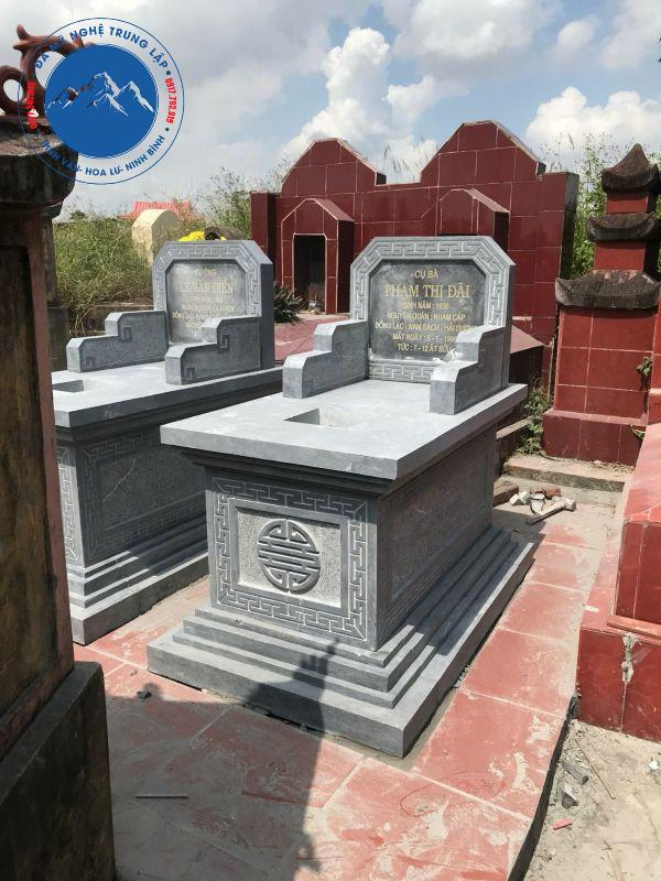 Mộ đá không mái kiểu truyền thống đơn giản