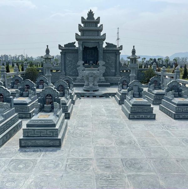 Mộ đá là phần quan trọng nhất trong khu lăng