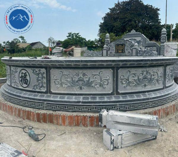 Mộ đá tròn chế tác từ đá xanh rêu cao cấp Hà Nội
