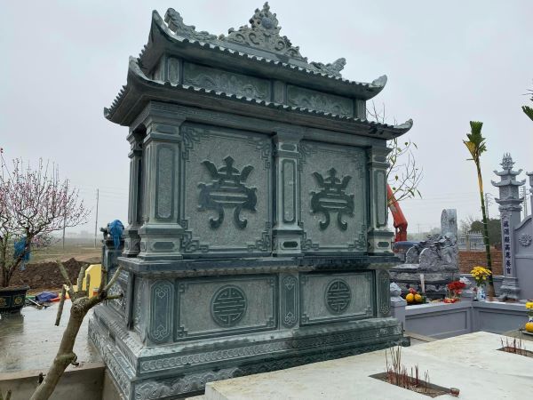 Mộ đôi mái che phong cách truyền thống