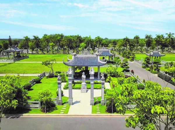 Mộ đôi mái thái tôn vinh tình cảm bền lâu