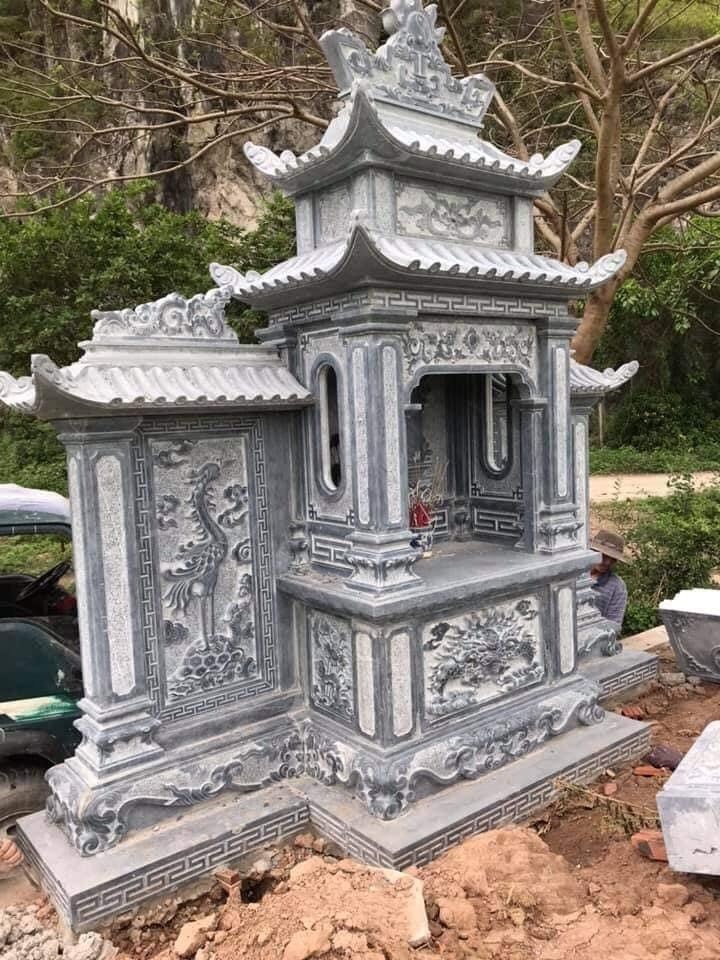 Thiết kế mộ hai mái với hình dáng rồng phượng