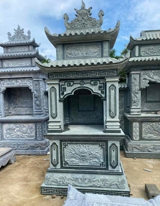 Mộ đá hoa cương tự nhiên