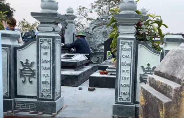 Một số điều cần lưu tâm khi lựa chọn câu đối ghi trên bia mộ