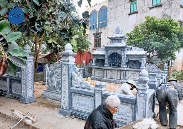 Nghệ nhân tay nghề cao và am hiểu văn hóa địa phương