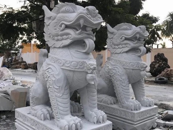 Nghê phong thủy chế tác từ đá