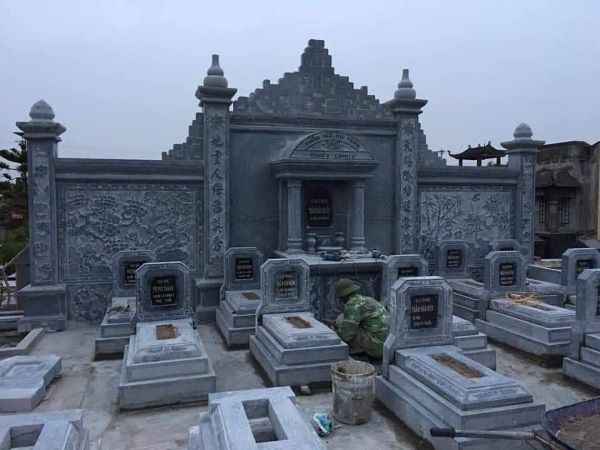 Những điều cần lưu ý khi mua đất để xây lăng mộ