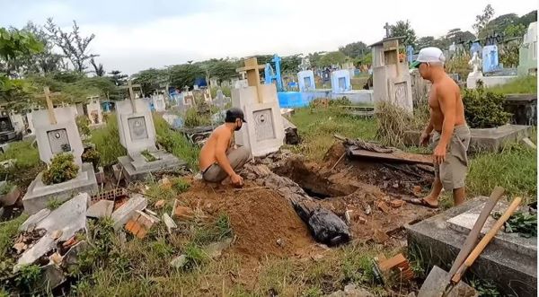 Những điều nên làm khi thực hiện nghi lễ bốc mộ