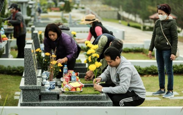 Những lễ phẩm cần sẵn sàng khi thực hiện nghi thức tu sửa phần mộ